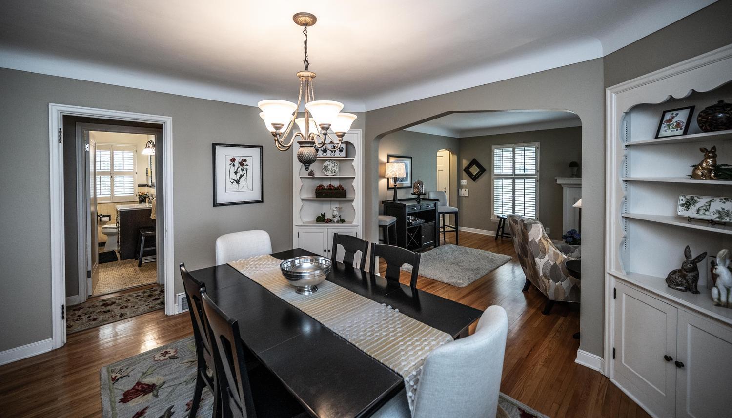 015-024-Dining Room-1500x858.jpg