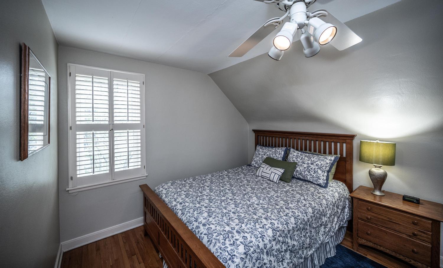 034-018-Bedroom 3-1500x907.jpg