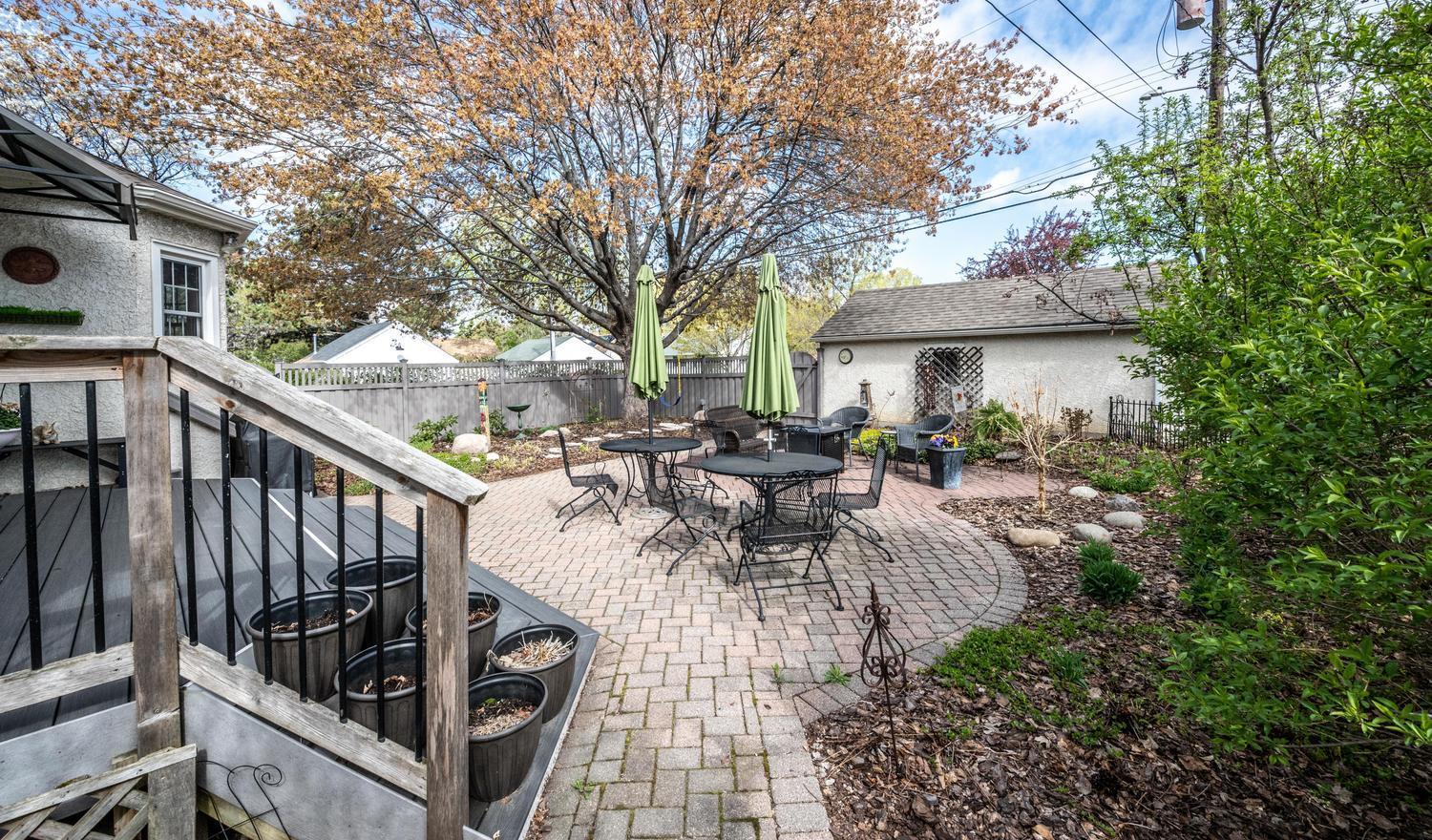 008-023-Back Yard-1500x881.jpg
