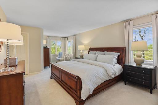 8587 Summit Oaks, Savage, MN 55378