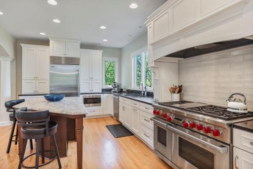 8587 Summit Oaks, Savage, MN 55378