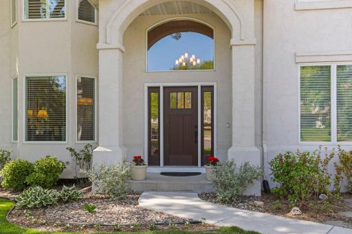 8587 Summit Oaks, Savage, MN 55378