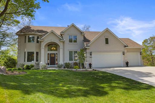 8587 Summit Oaks, Savage, MN 55378