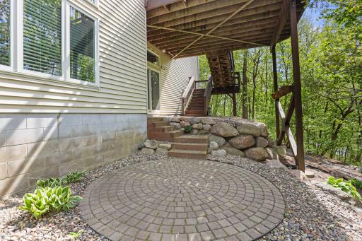 8587 Summit Oaks, Savage, MN 55378