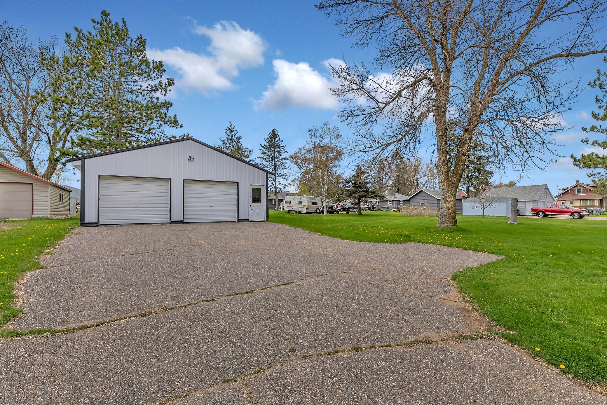 Off Street Parking, Detached Garage