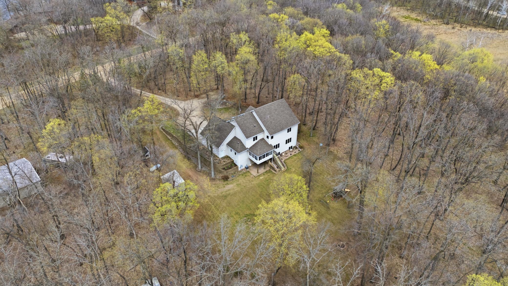 Enjoy the wooded Privacy
