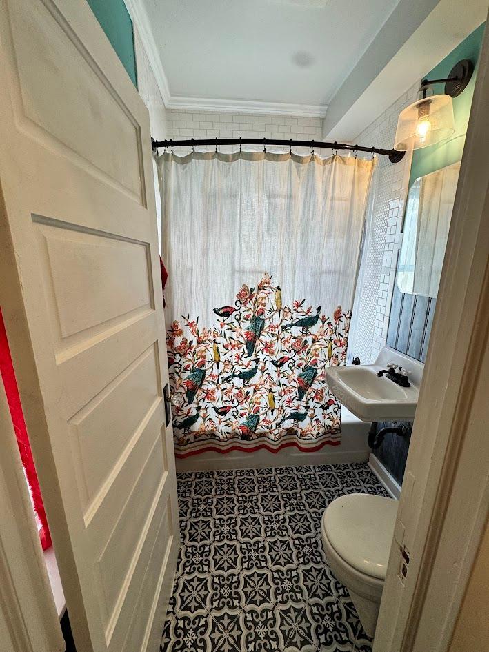 Main Floor Bathroom