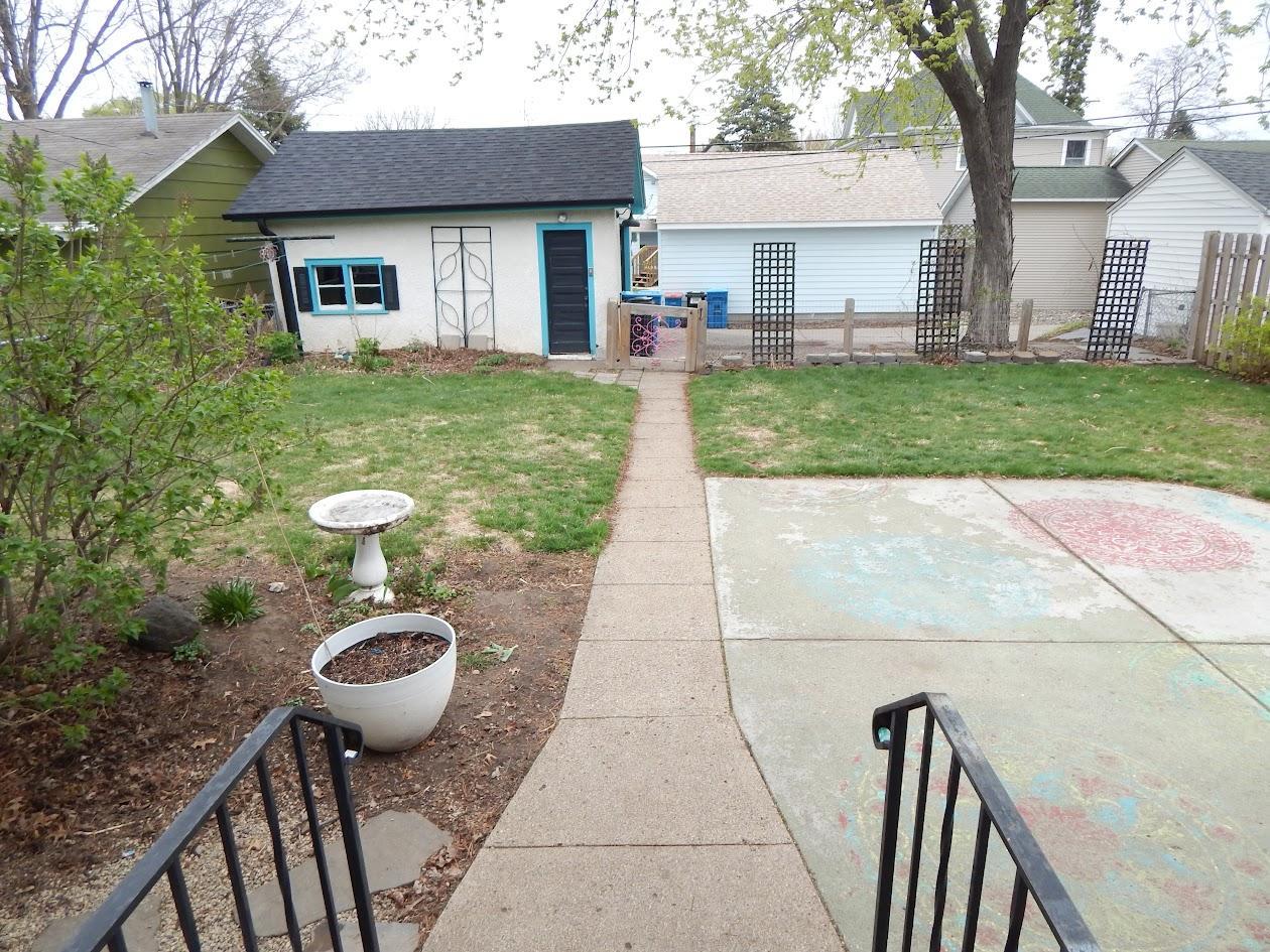 Fully Fenced in yard