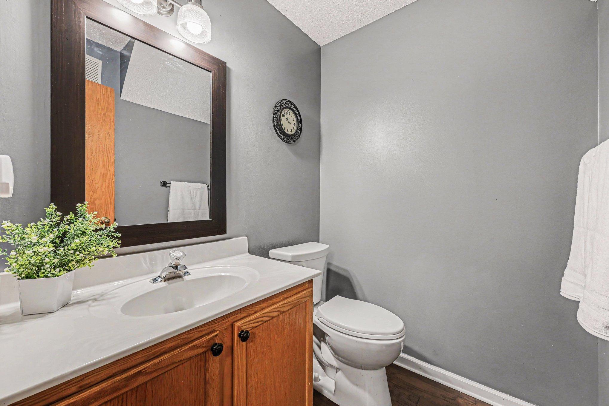 Lower Level 1/2 Bath