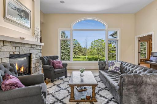 9251 Wedgewood Point, Woodbury, MN 55125