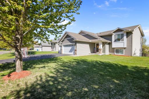 10137 179th Avenue NW, Elk River, MN 55330