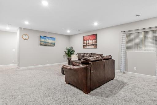 6023 Iris Lane, Rockford, MN 55373