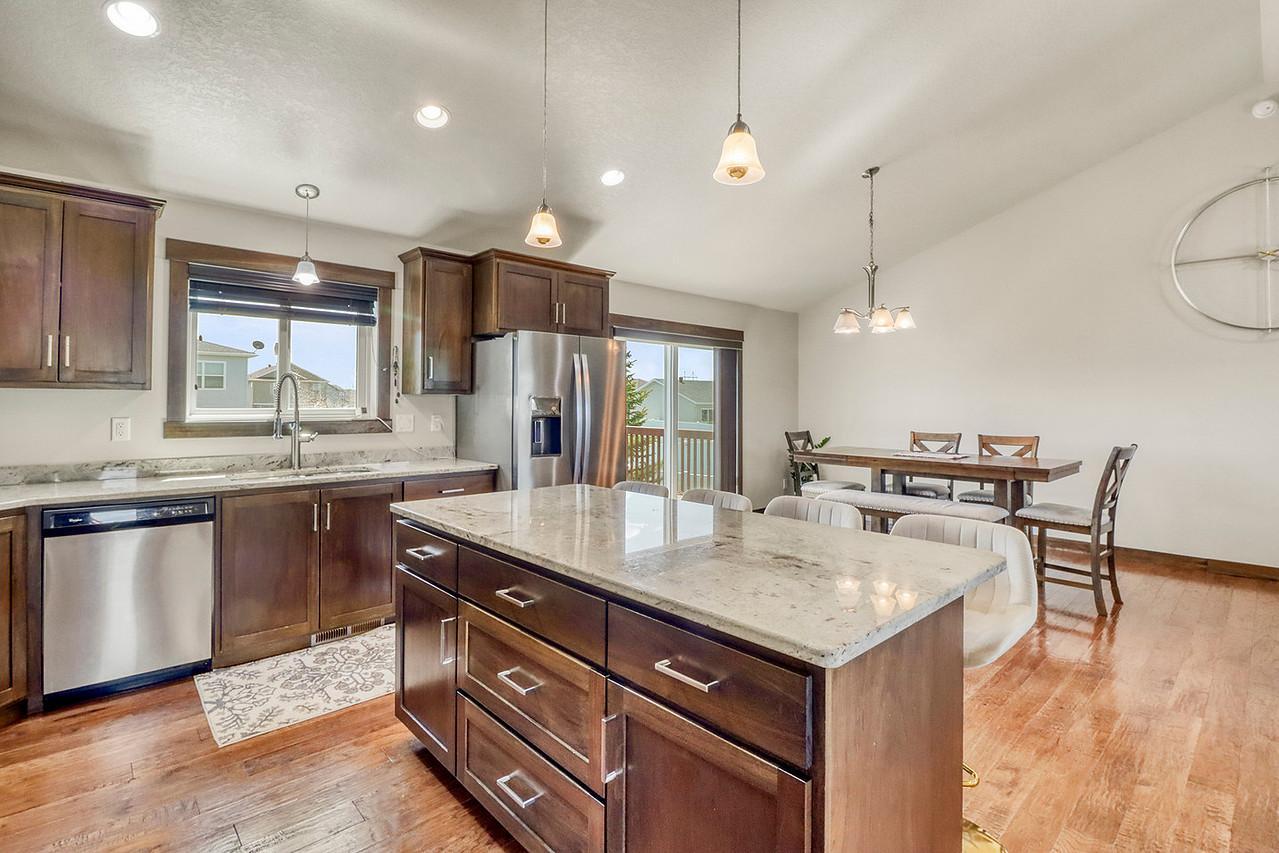 Kitchen Island w/ Granite countertop