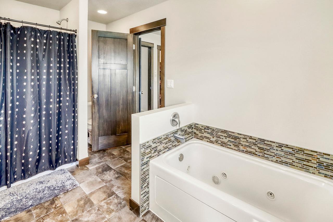 Primary Bathroom jetted tub