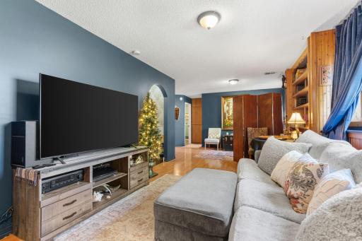 2671 Oakview Lane, Monticello, MN 55362