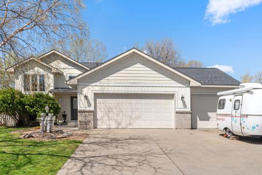 2671 Oakview Lane, Monticello, MN 55362