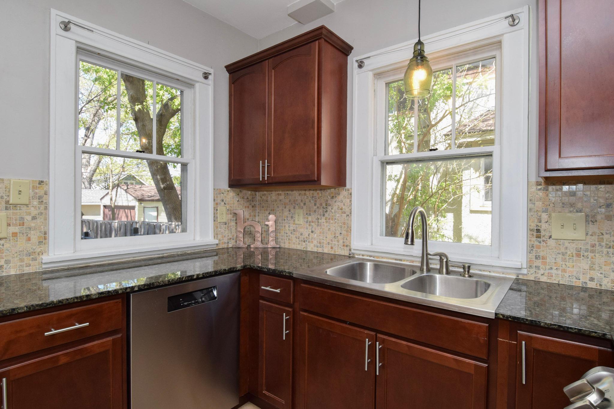 Granite counter top!