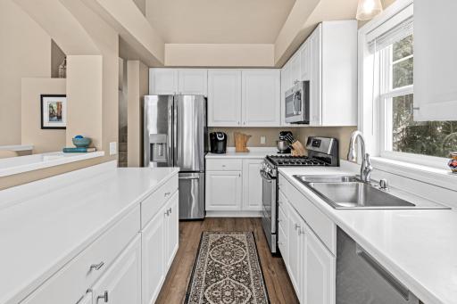 8728 N Bay Drive, Chanhassen, MN 55317