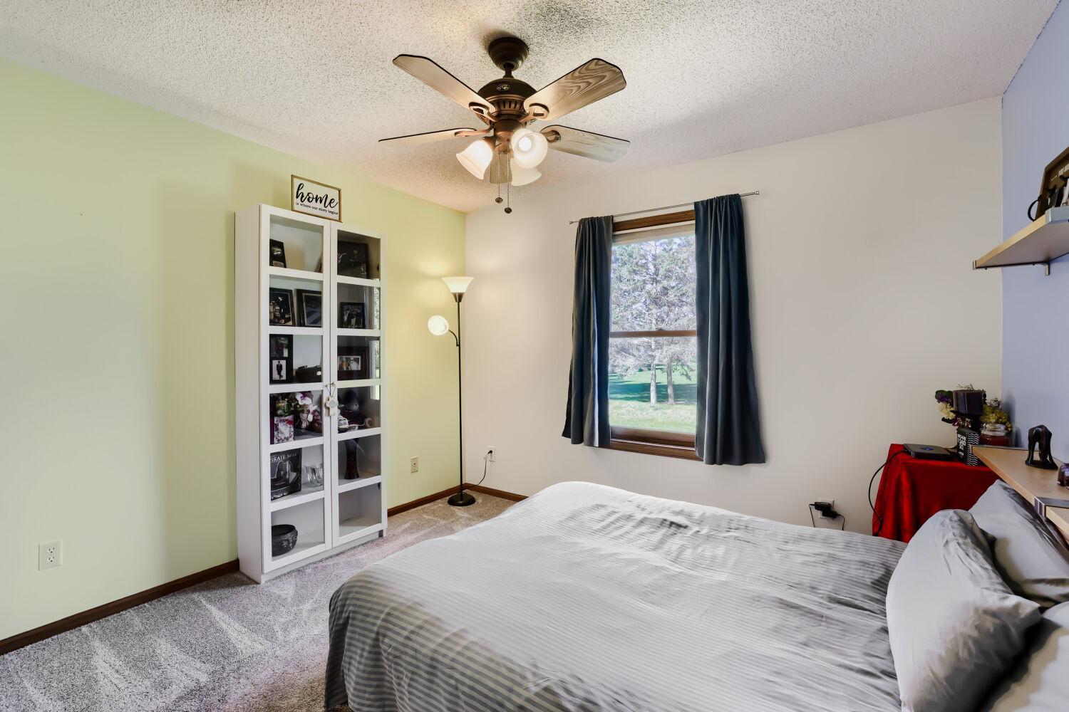 13834 Washington St NE - Web Quality - 024 - 19 Bedroom.jpg