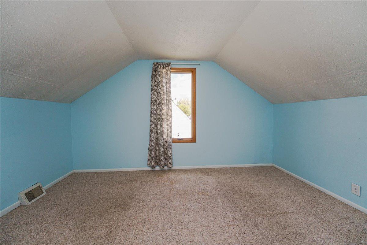 24-Bedroom 3.jpg