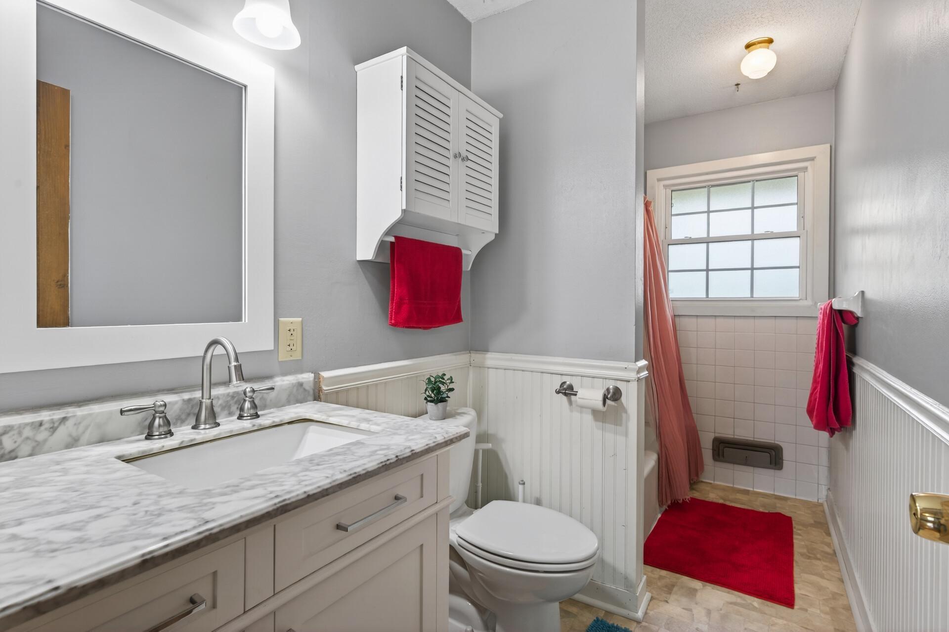 19_8380_Isle_Ave_S19_mls.jpg