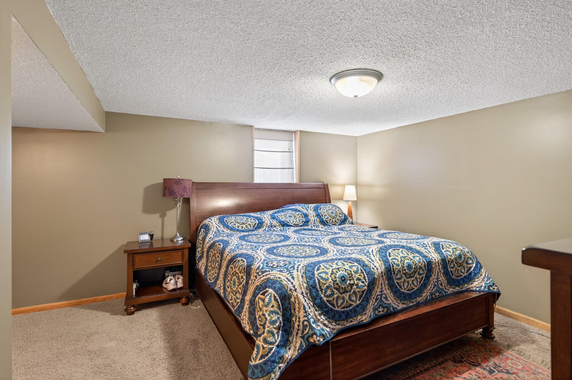 23_8380_Isle_Ave_S23_mls.jpg