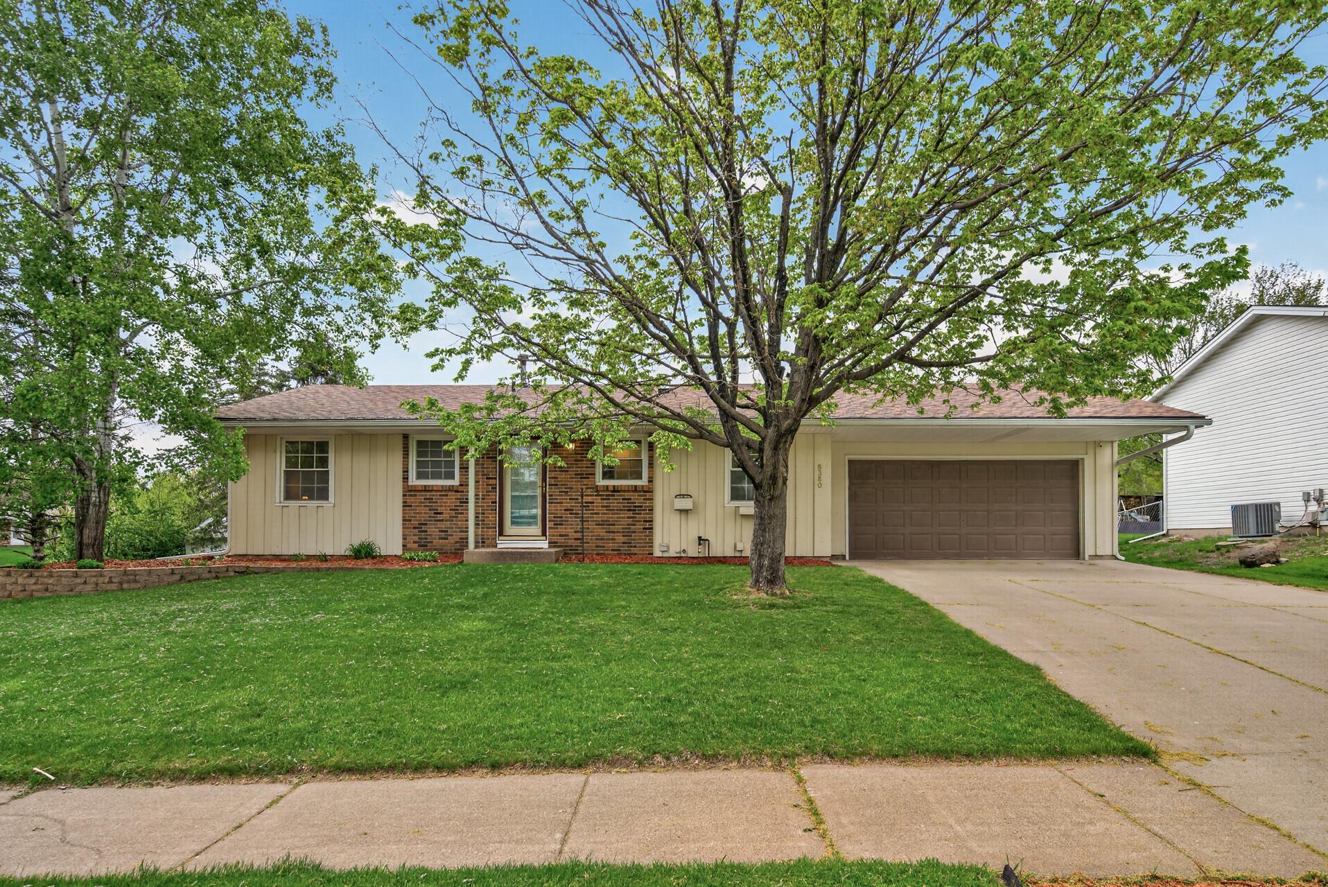 02_8380_Isle_Ave_S2_mls.jpg