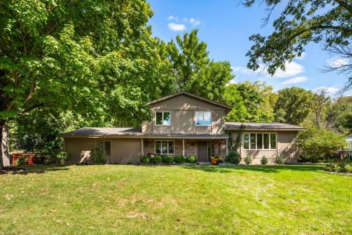 Spacious front yard