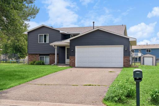4045 Lake Ridge Drive, Big Lake, MN 55309