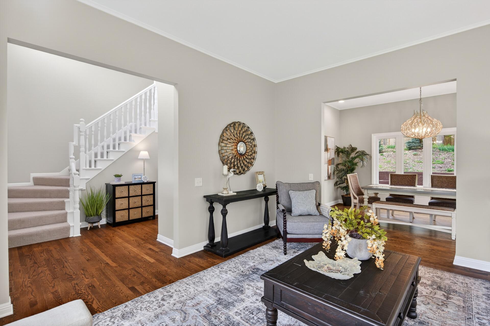 58_18339_Ridgewood12 (1)_mls.jpg