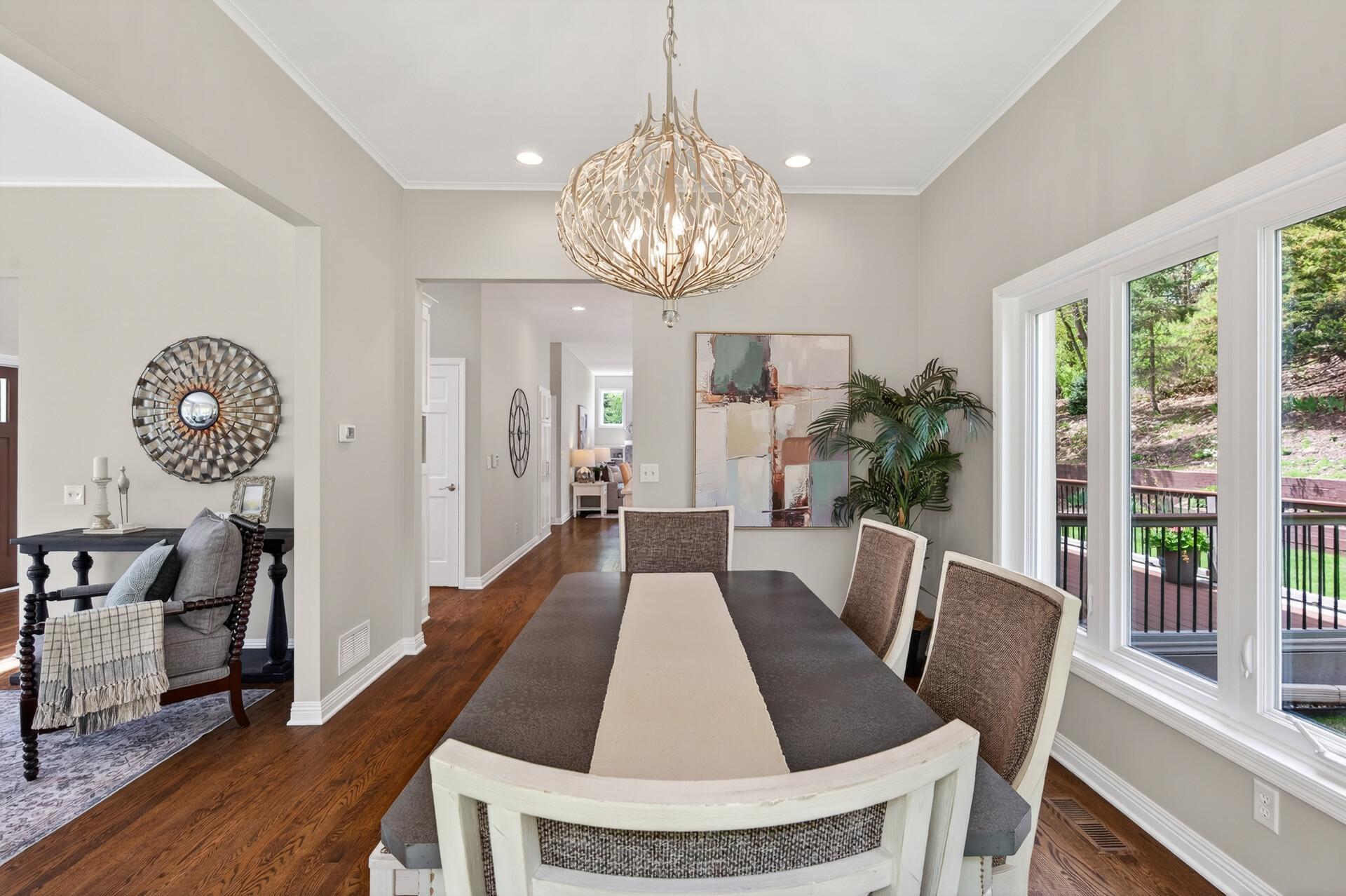 64_18339_Ridgewood18 (1)_mls.jpg