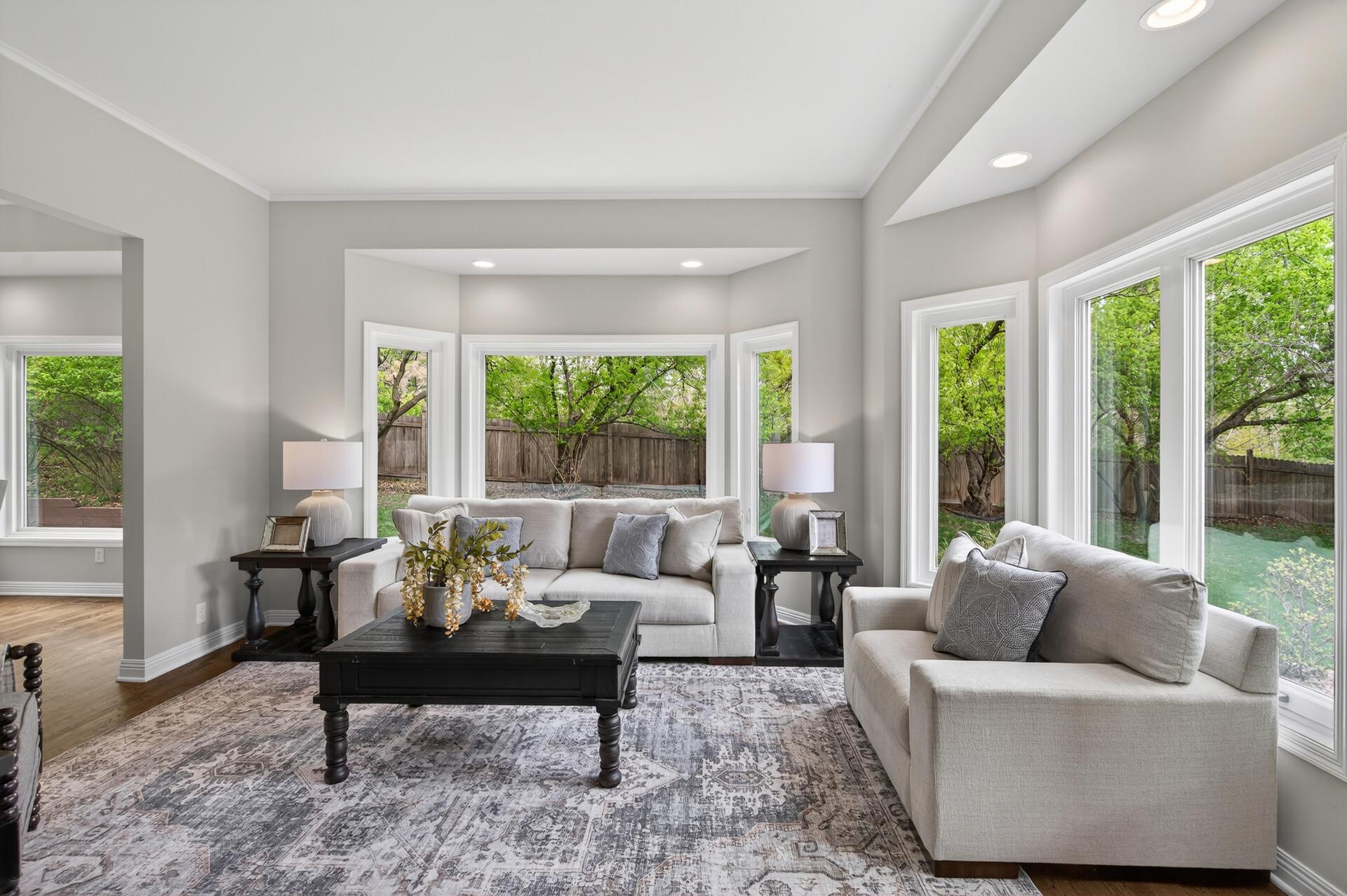 56_18339_Ridgewood10 (1)_mls.jpg