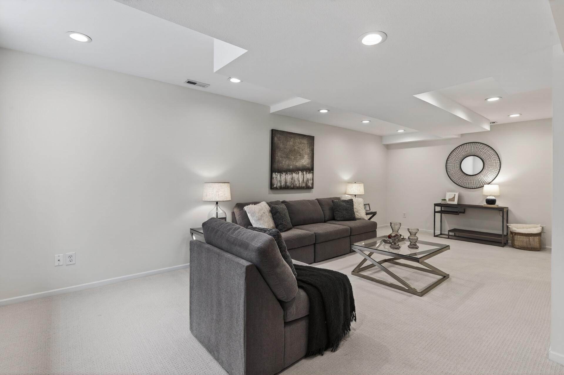 113_18339_Ridgewood67_mls.jpg