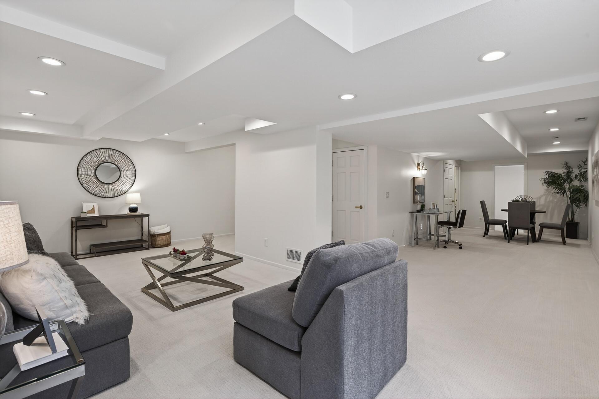 112_18339_Ridgewood66_mls.jpg