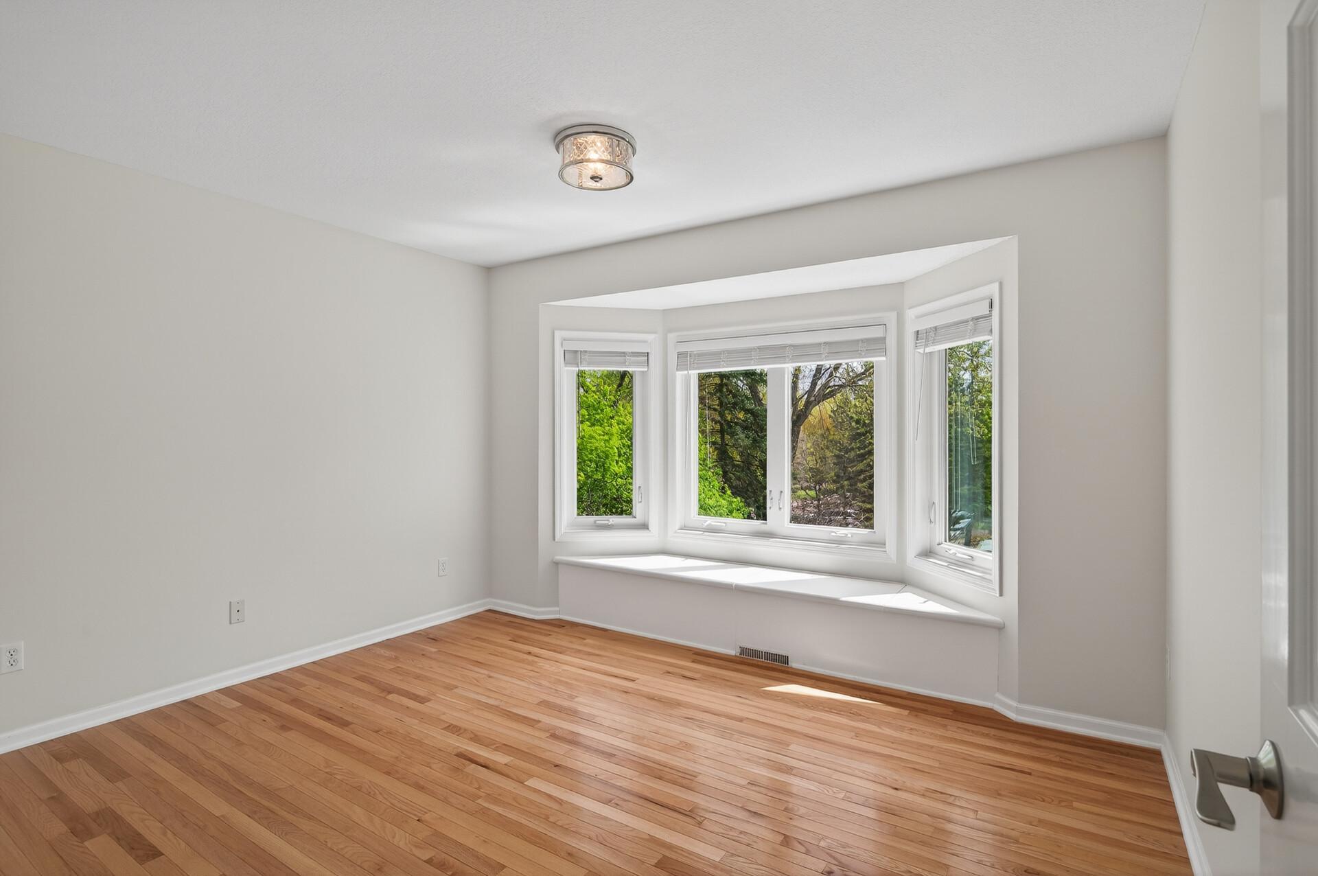 101_18339_Ridgewood55_mls.jpg