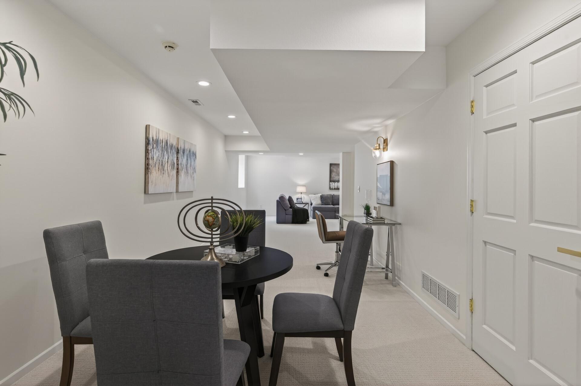 116_18339_Ridgewood70_mls.jpg