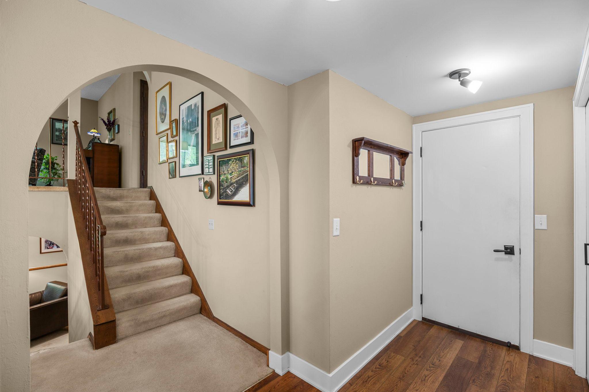 8-web-or-mls-12241 Unity St NW-32.jpg