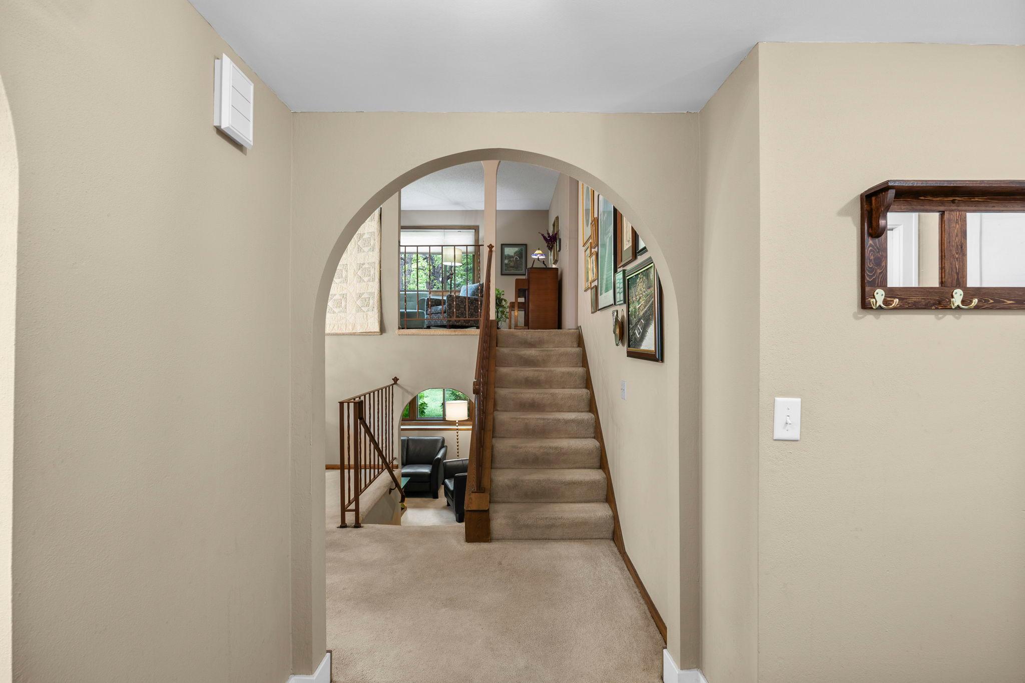9-web-or-mls-12241 Unity St NW-26.jpg
