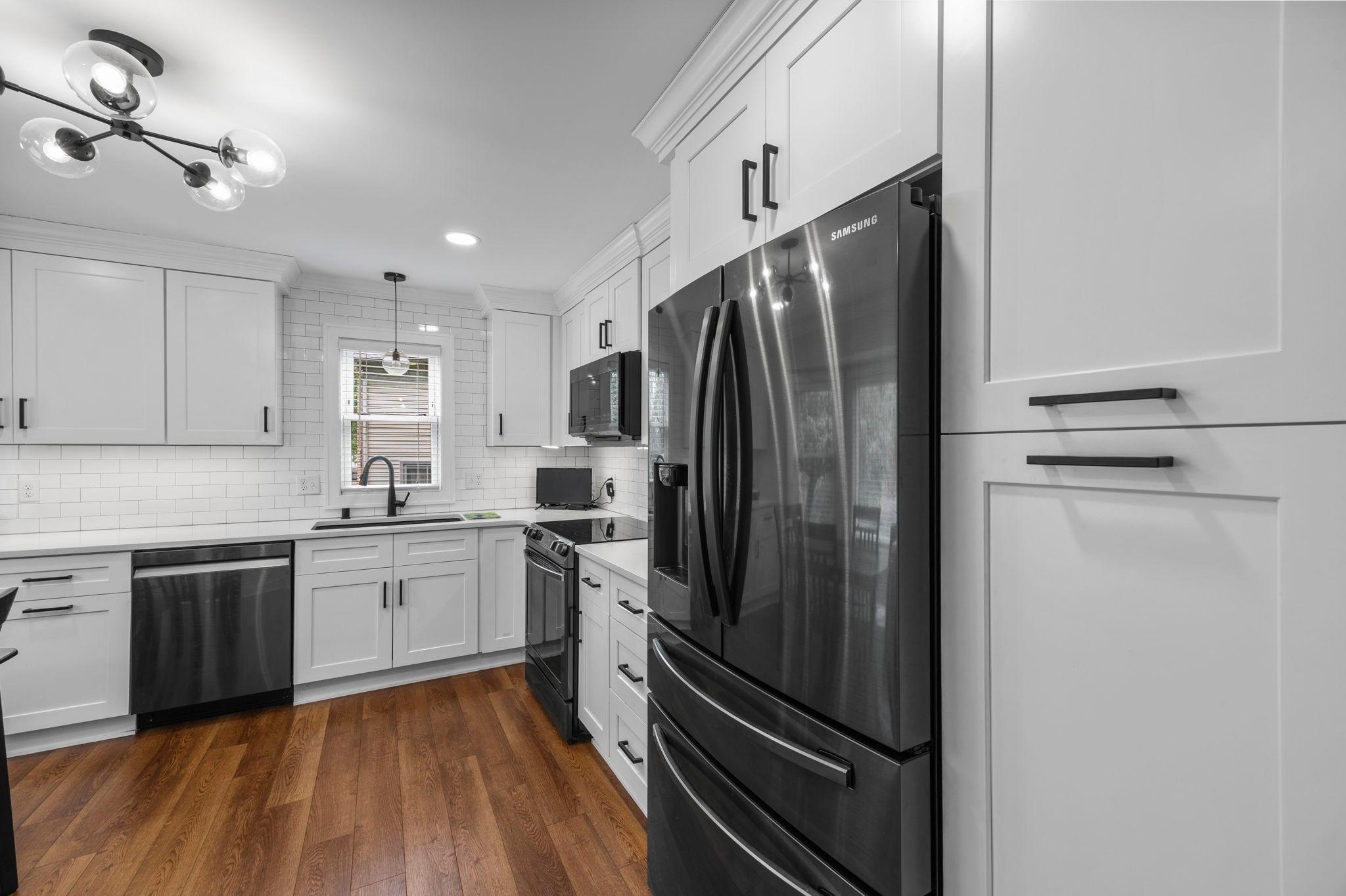 17-web-or-mls-12241 Unity St NW-1.jpg