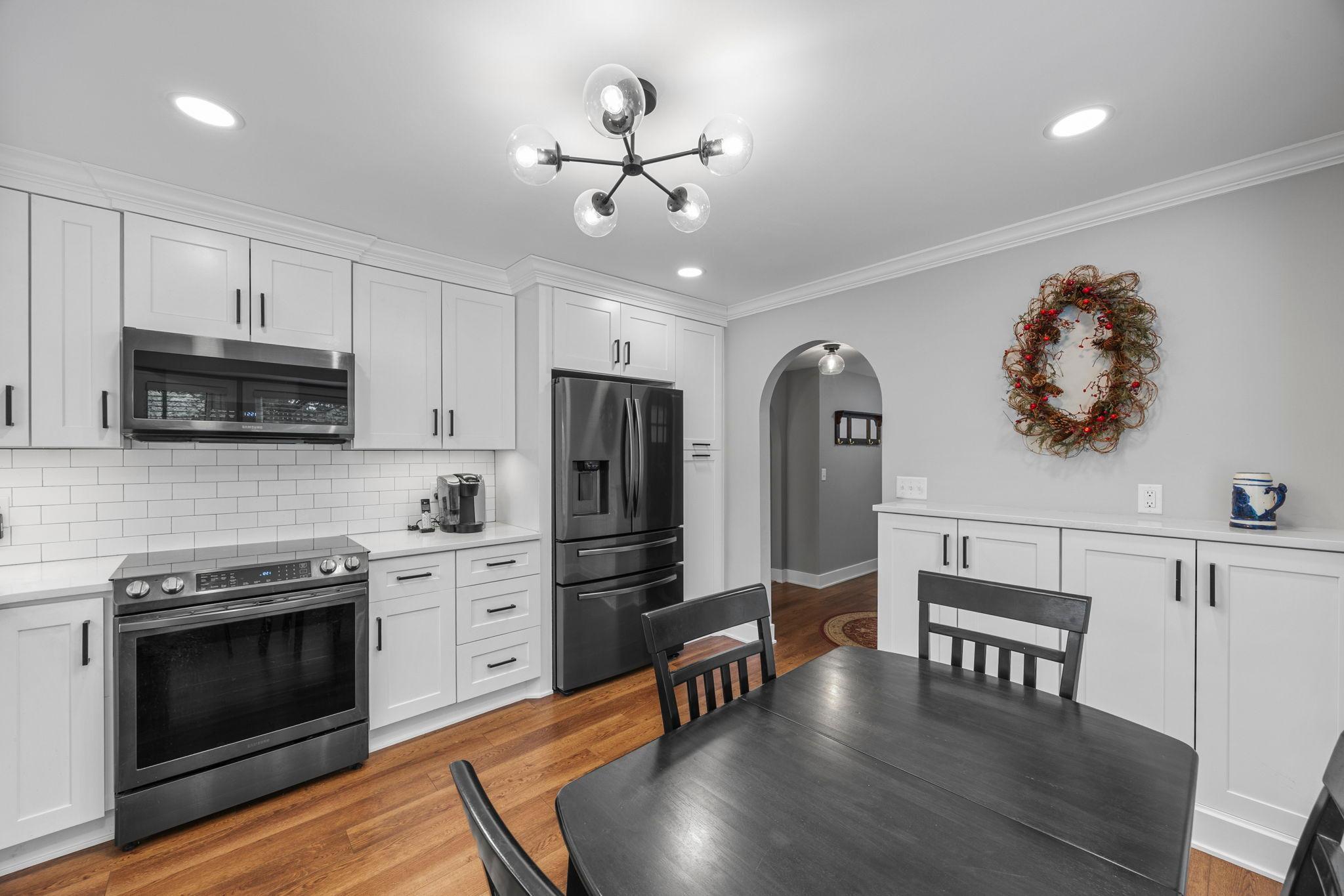 20-web-or-mls-12241 Unity St NW-16.jpg