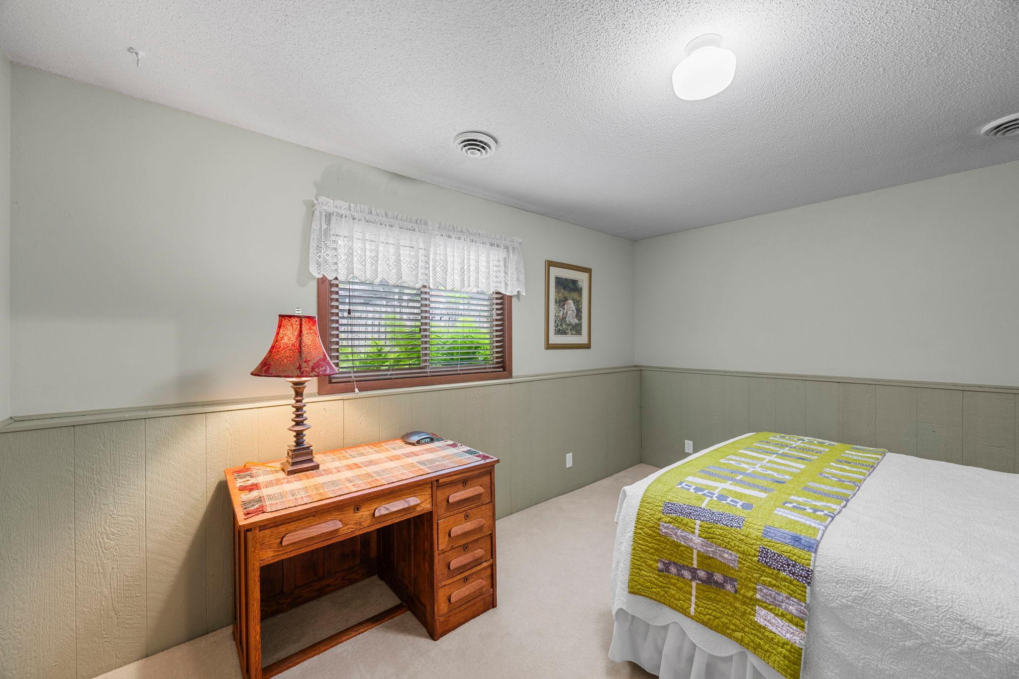 30-web-or-mls-12241 Unity St NW-132.jpg