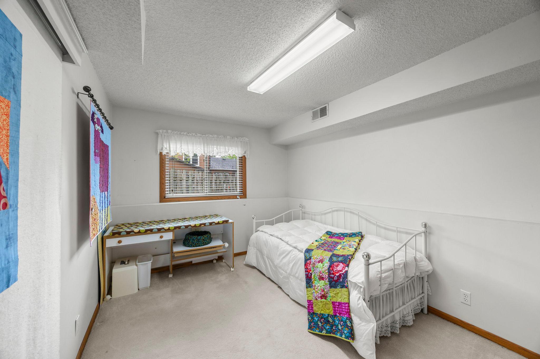 33-web-or-mls-12241 Unity St NW-147.jpg