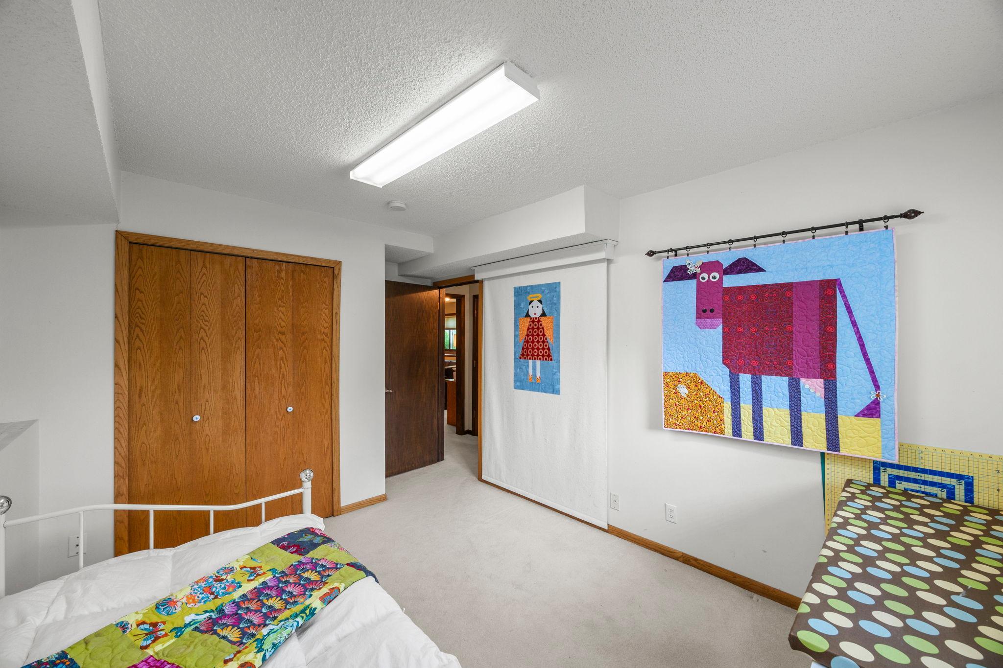 34-web-or-mls-12241 Unity St NW-152.jpg