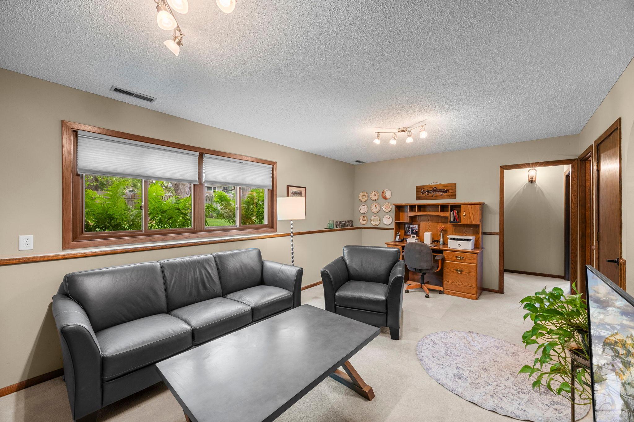 36-web-or-mls-12241 Unity St NW-112.jpg