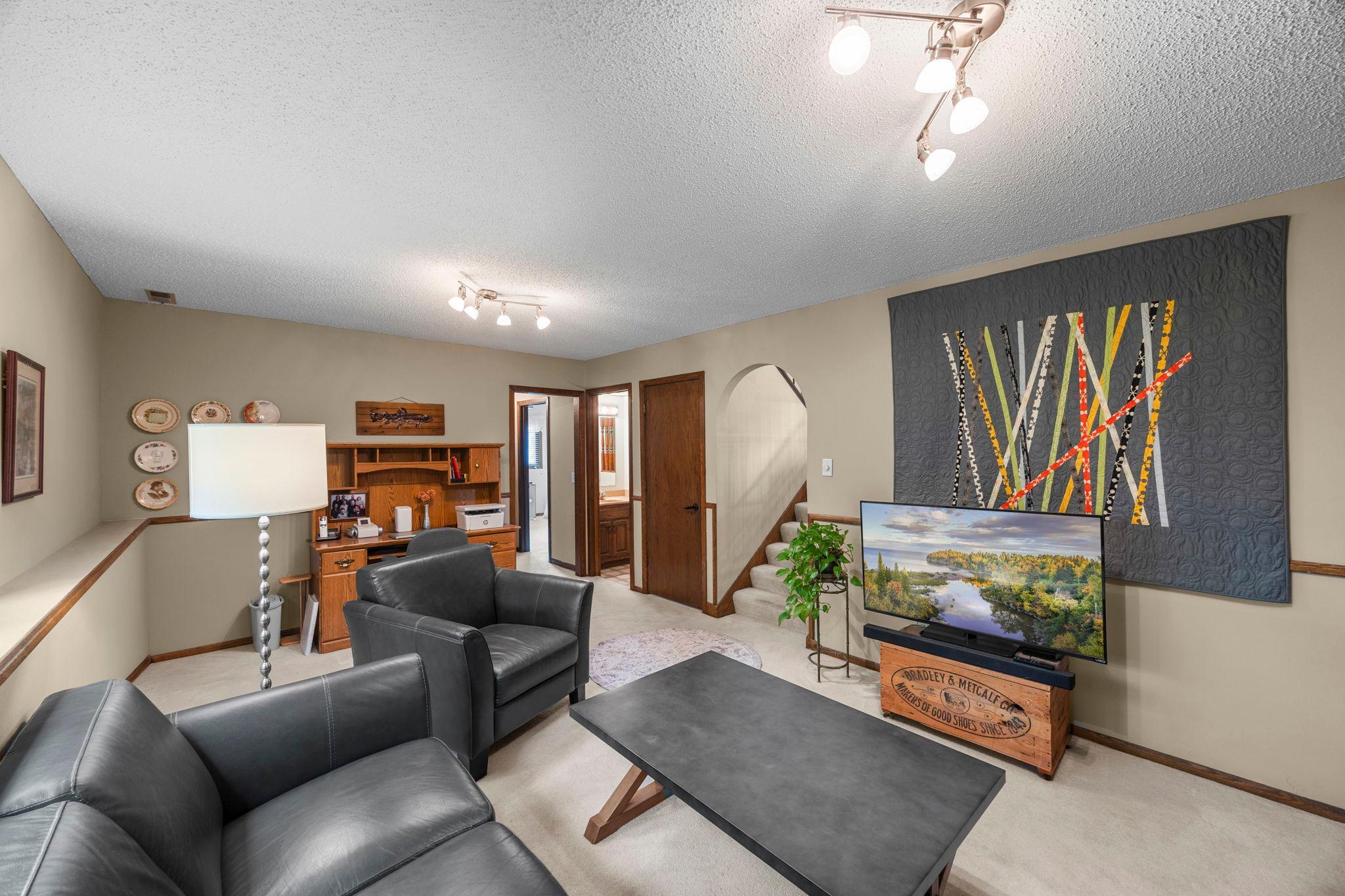 37-web-or-mls-12241 Unity St NW-117.jpg