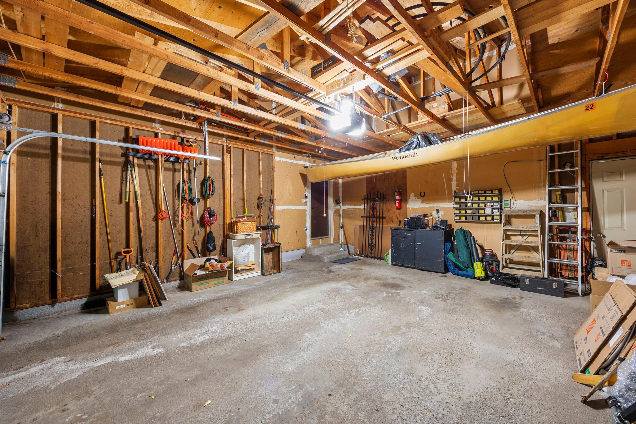 41-web-or-mls-12241 Unity St NW-211.jpg