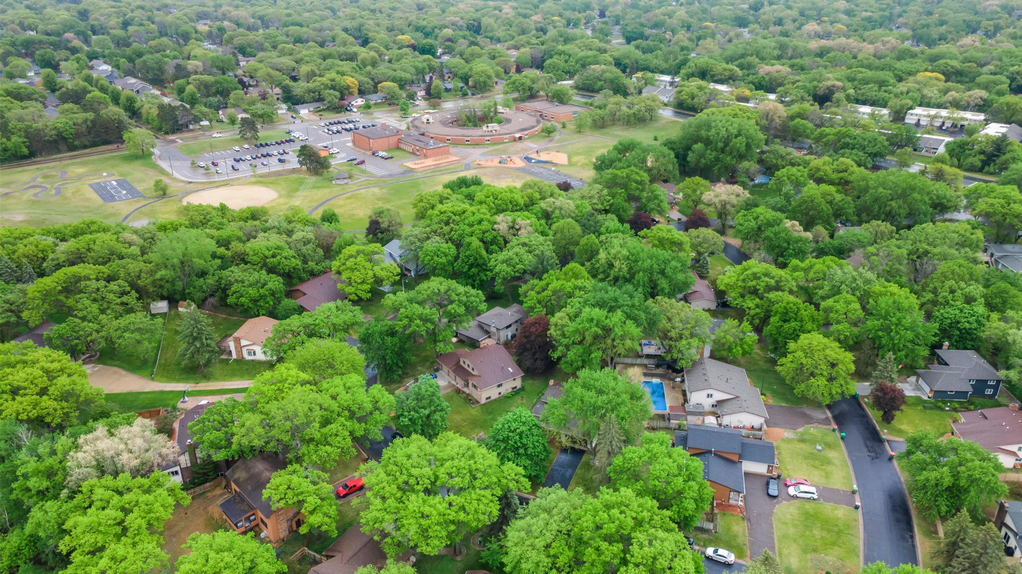 53-web-or-mls-12241 Unity St NW-233.jpg
