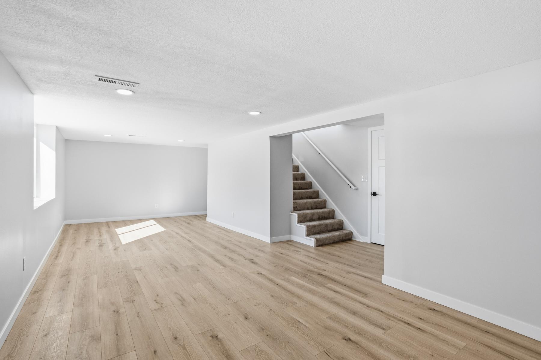 13832 Shirley Dr Burnsville MN_0005.jpg