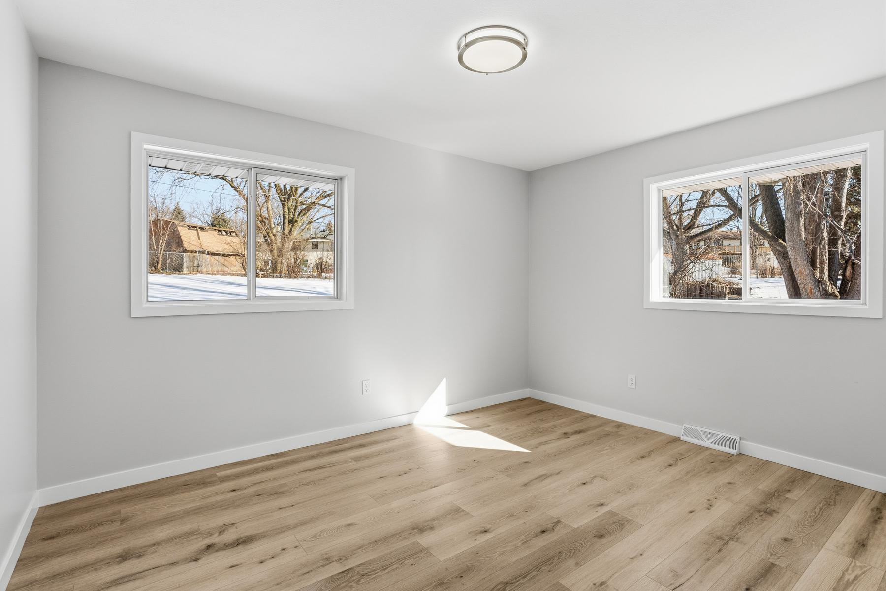 13832 Shirley Dr Burnsville MN_0027.jpg
