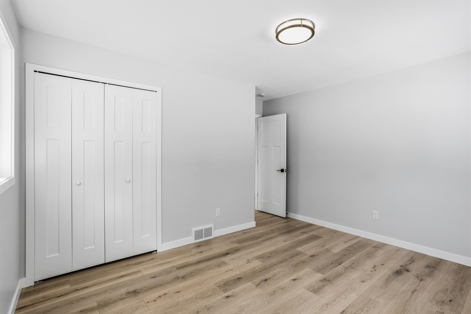 13832 Shirley Dr Burnsville MN_0028.jpg